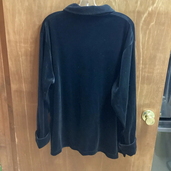 Velvet Mickey button up shirt size M - Picture 5 of 8